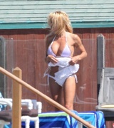 Pamela Anderson Nude Pictures