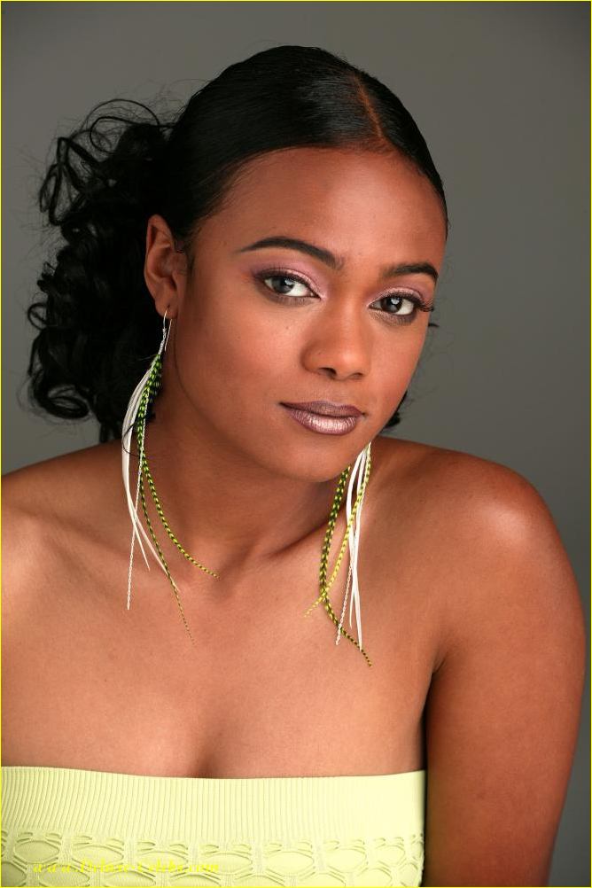 tatyana-ali-022.jpg