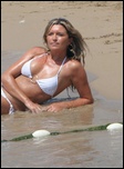 Tina Hobley Nude Pictures