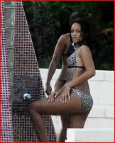 Rihanna Nude Pictures